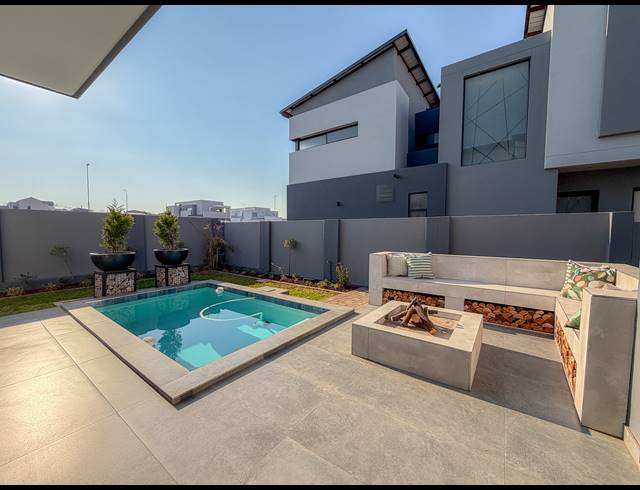 4 BEDROOM FREEHOLD FOR SALE IN FOUNTAINBROOK ESTATE